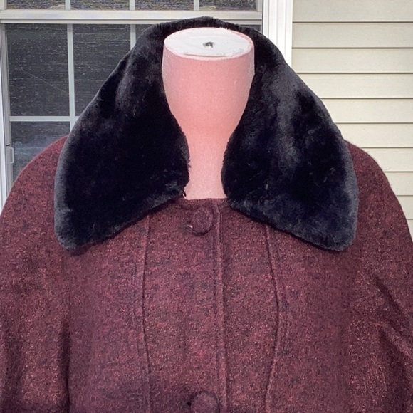 Express Chic Burgundy Coat with Removable Black Faux Fur Collar Wool Blend Med - Picture 4 of 6